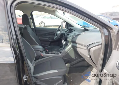 2016 Ford Escape S z USA, uszkodzony, nr VIN 1FMCU0F71GUB29188